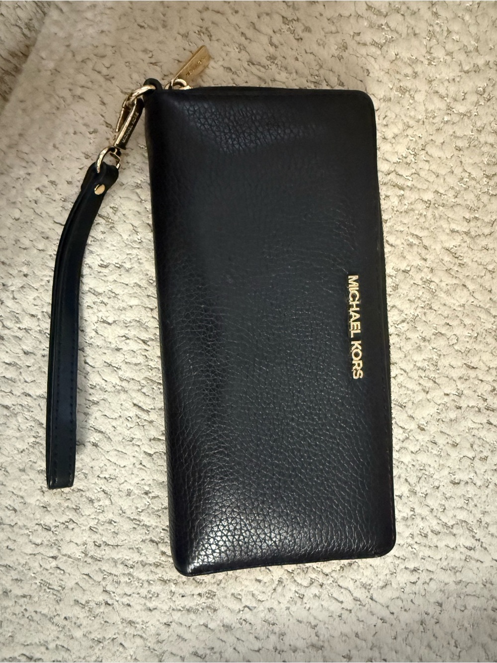Michael Kors Jet Set Travel Wallet